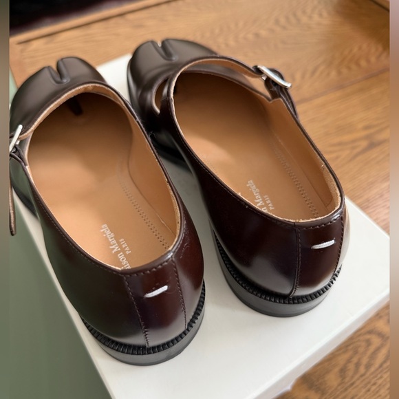 Maison Martin Margiela Brown Tabi Mary Jane Flats - Picture 2 of 6